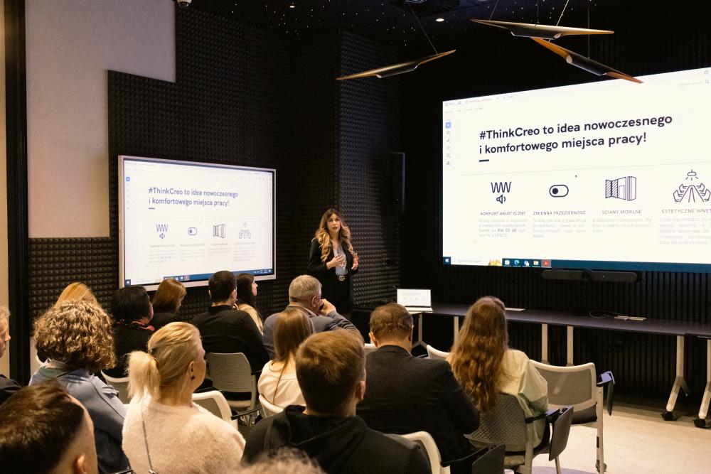 Einzigartiges Treffen im Samsung Showroom in Warschau